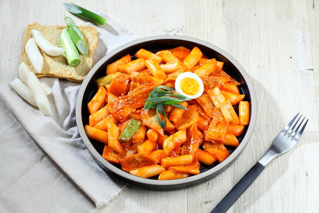 【番茄酱炒年糕的做法,番茄酱炒年糕怎么做好吃】