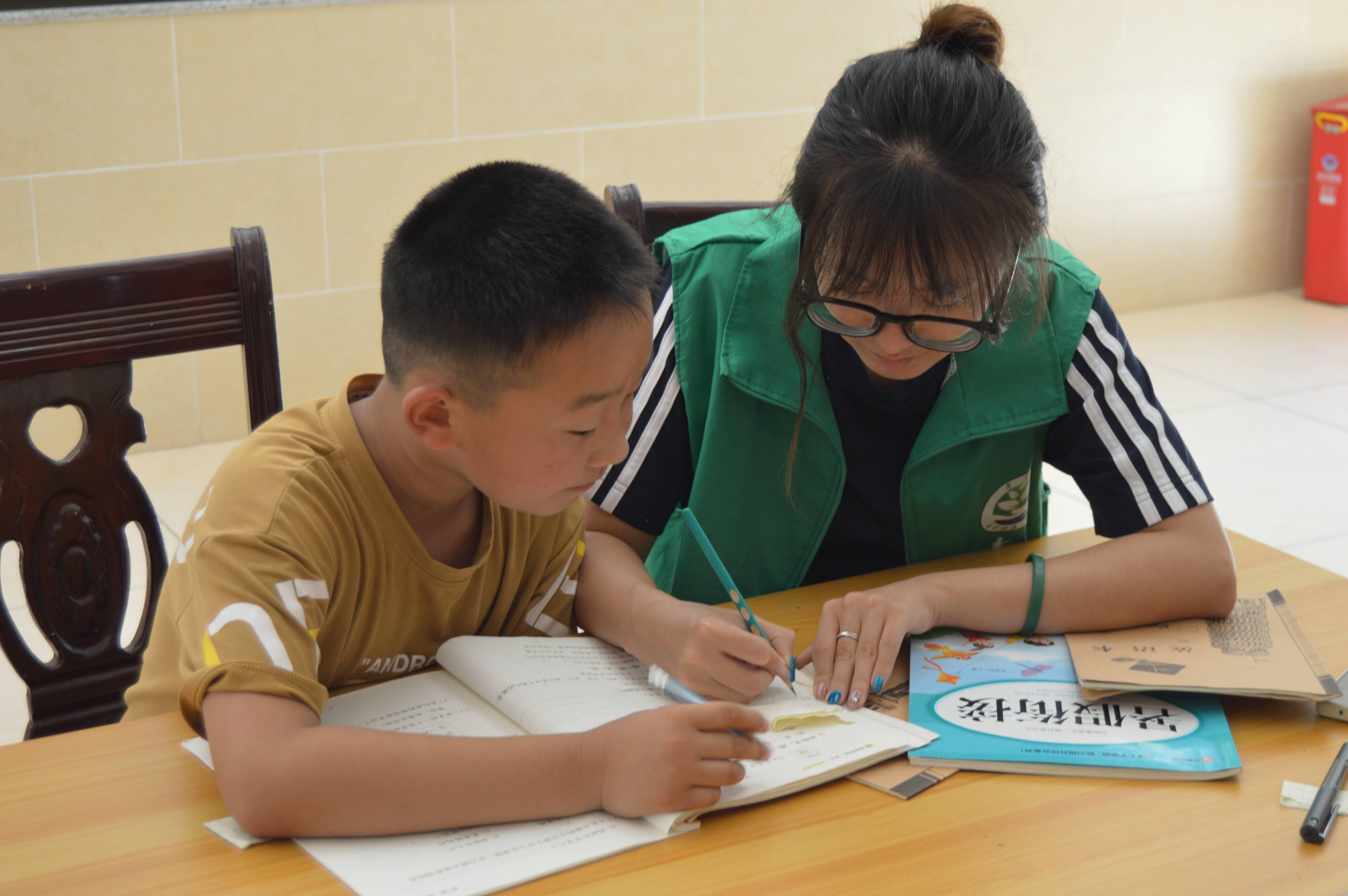 【英语家教,英语家教多少钱一小时】